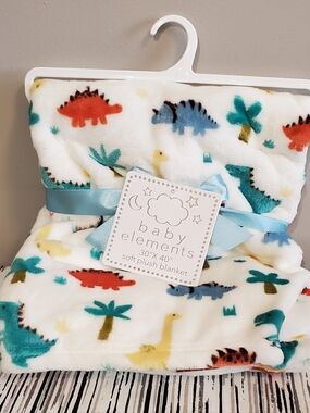 Baby Elements Plush Dinosaurs Baby Blanket 30in x 40in